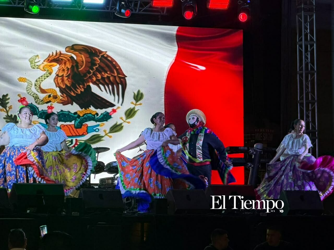 Presentaciones artísticas y culturales, previo al grito de independencia en la ciudad de Monclova, Coahuila.