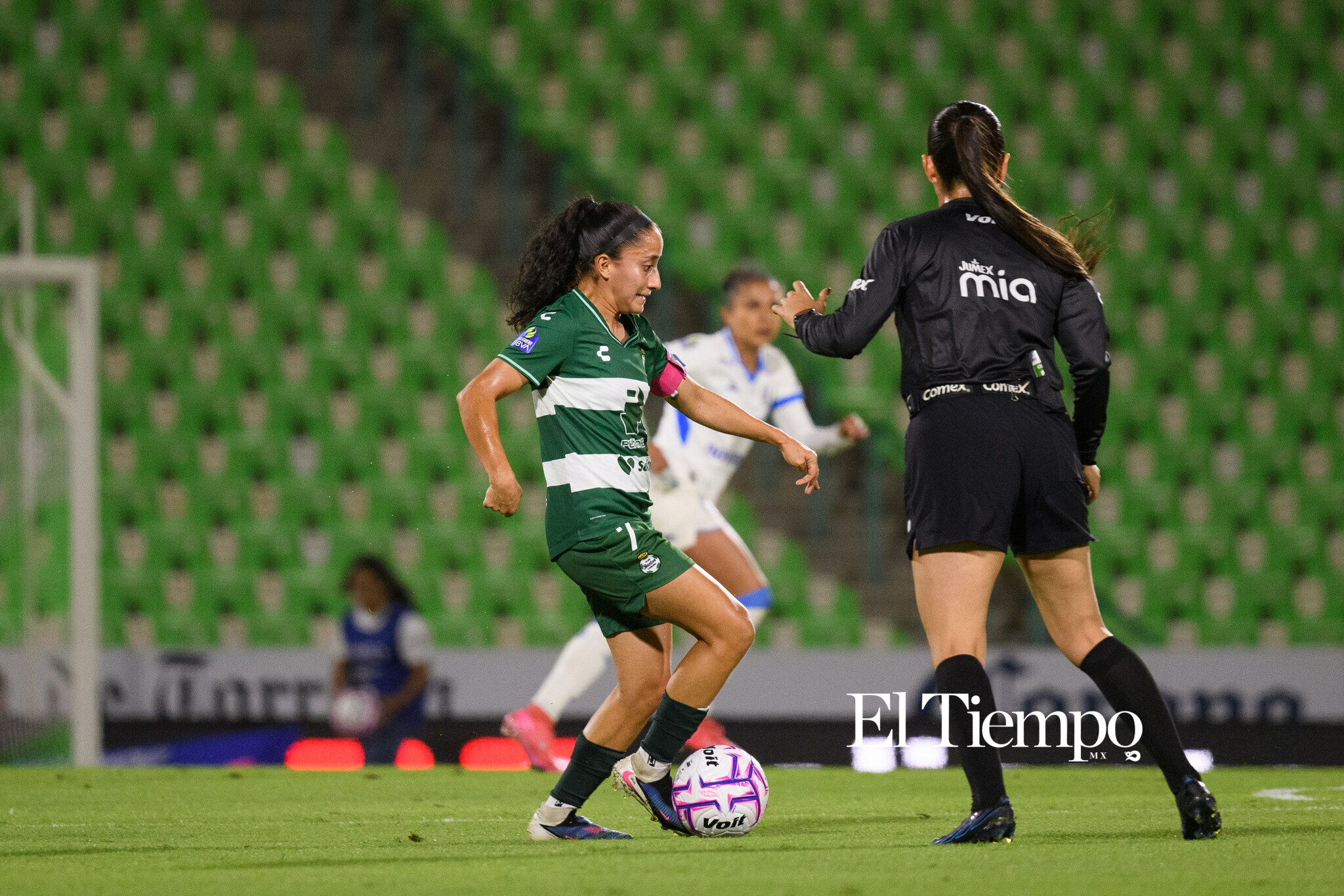 Santos Laguna vs Cruz Azul | Liga MX Femenil — Jornada 8

#LigaMXFemenil #Jornada8 #SantosFemenil #SantosLaguna #CruzAzulFemenil #CruzAzul #FutbolFemenil #FutbolFemenino #Soccer #Jugadoras #NikonMX #Torreon #FutbolMexicano #FotografiaDeportiva #WomenInSoccer