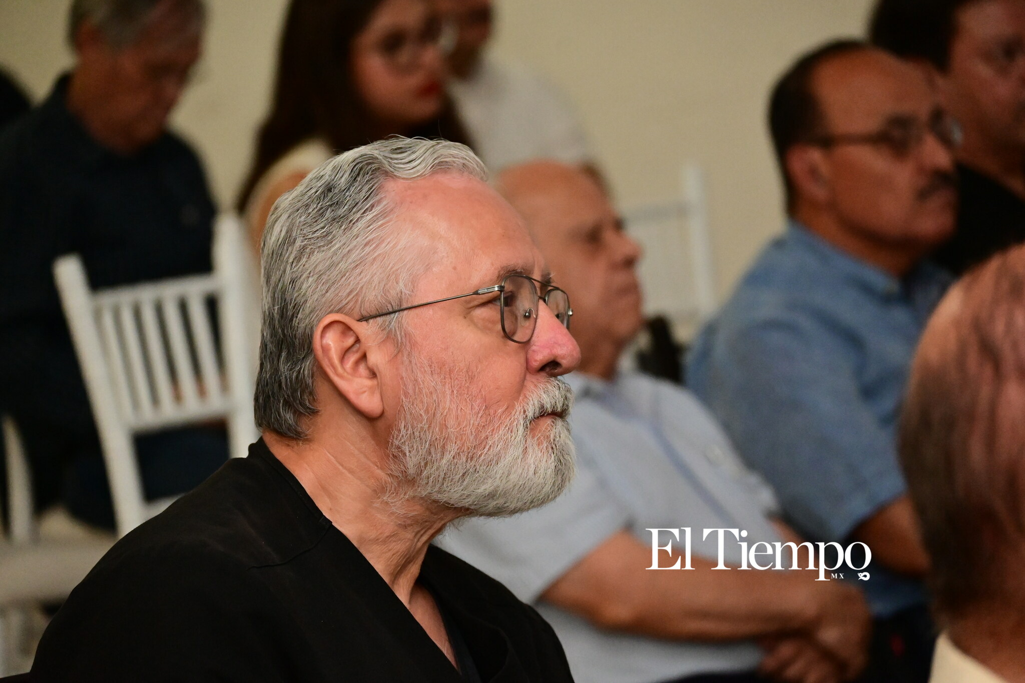 Actualizan conocimientos médicos sobre genética clínica