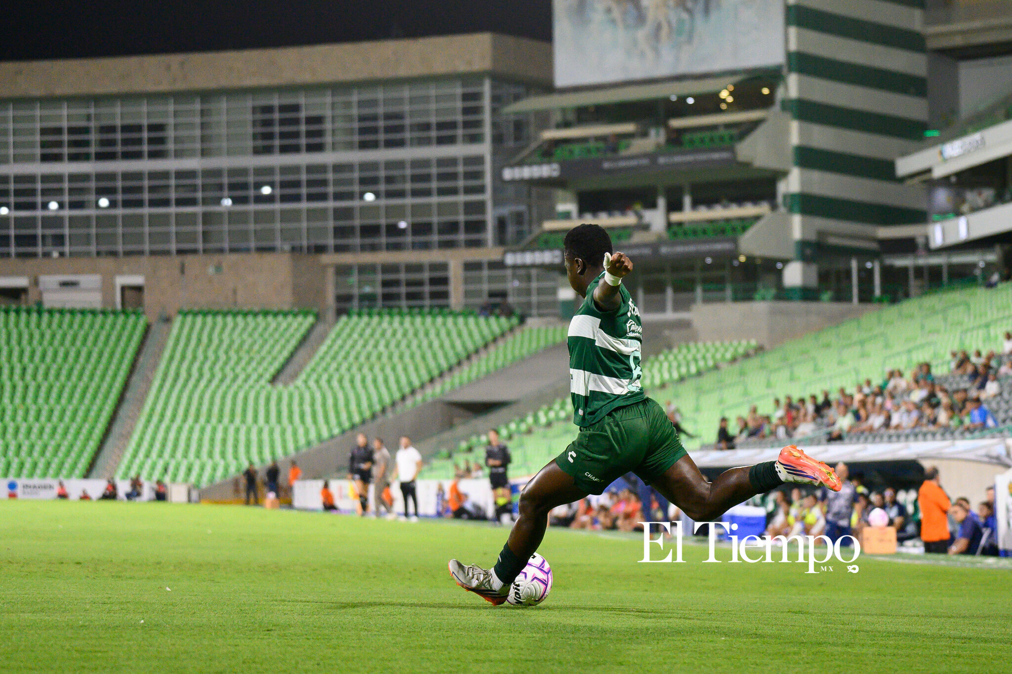 Santos Laguna vs Cruz Azul | Liga MX Femenil — Jornada 8

#LigaMXFemenil #Jornada8 #SantosFemenil #SantosLaguna #CruzAzulFemenil #CruzAzul #FutbolFemenil #FutbolFemenino #Soccer #Jugadoras #NikonMX #Torreon #FutbolMexicano #FotografiaDeportiva #WomenInSoccer