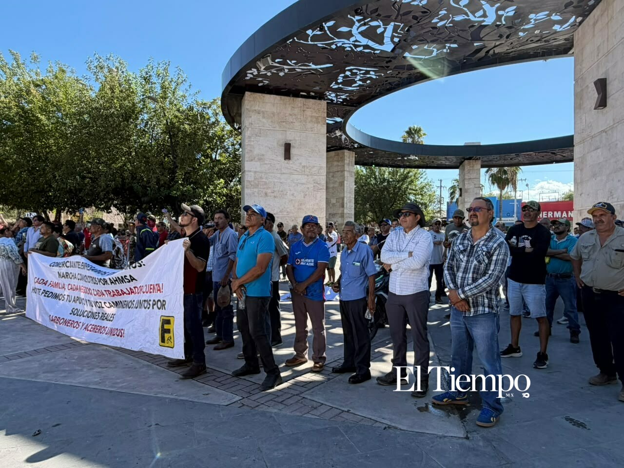 💢Así se vivió la marcha pacífica de los obreros de AHMSA en Monclova