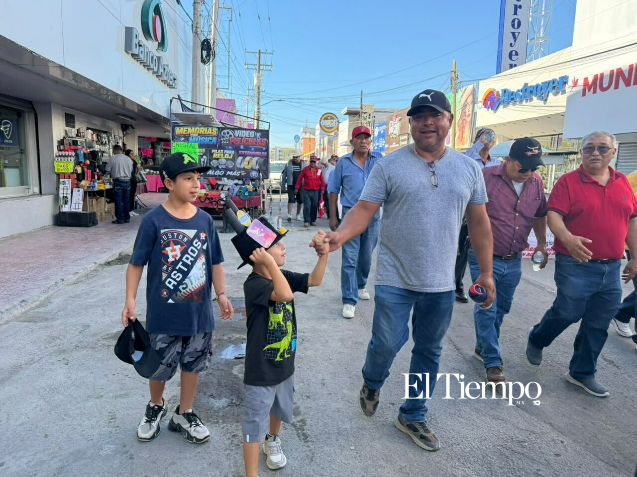 💢Así se vivió la marcha pacífica de los obreros de AHMSA en Monclova