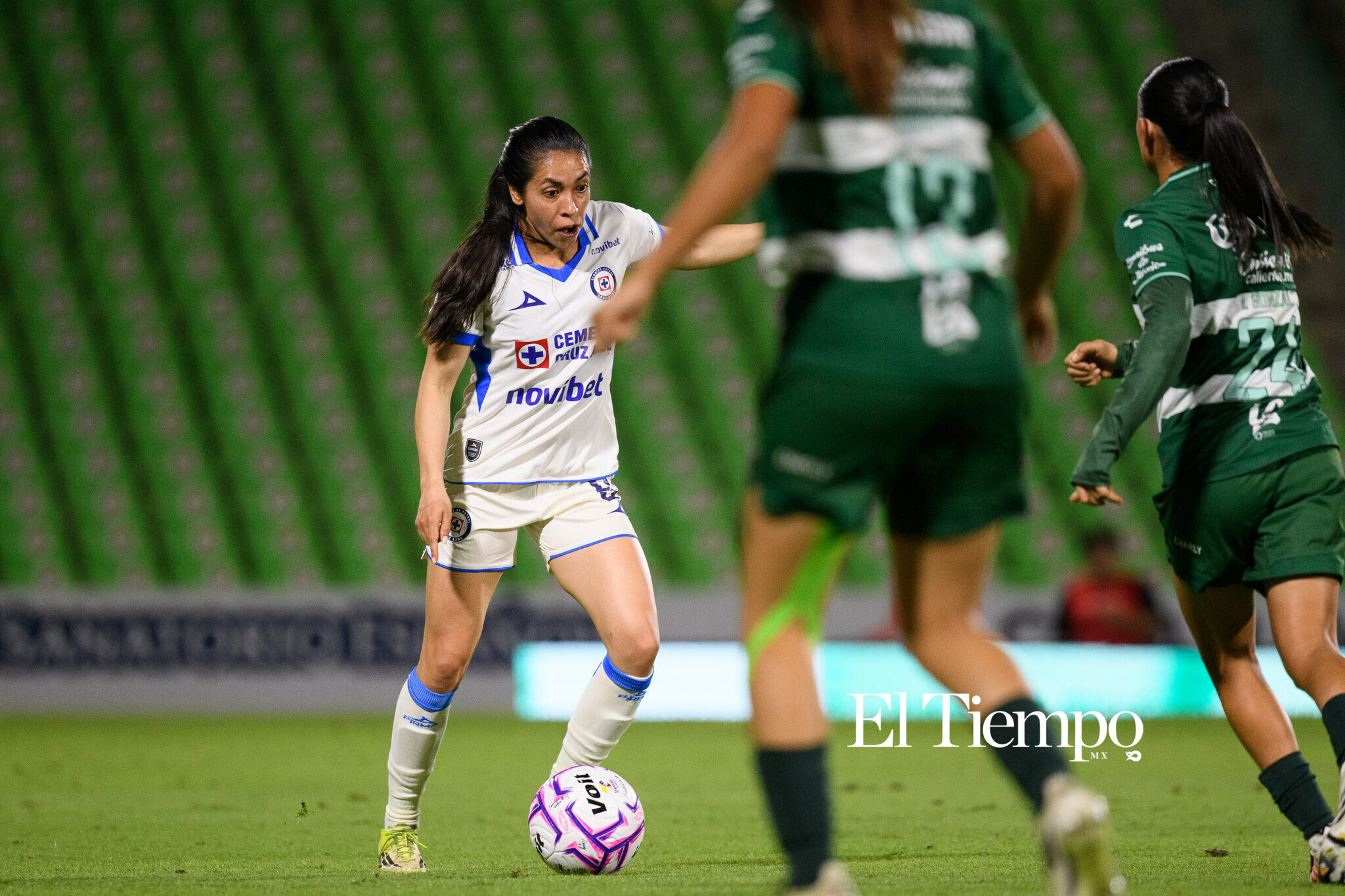 Santos Laguna vs Cruz Azul | Liga MX Femenil — Jornada 8

#LigaMXFemenil #Jornada8 #SantosFemenil #SantosLaguna #CruzAzulFemenil #CruzAzul #FutbolFemenil #FutbolFemenino #Soccer #Jugadoras #NikonMX #Torreon #FutbolMexicano #FotografiaDeportiva #WomenInSoccer