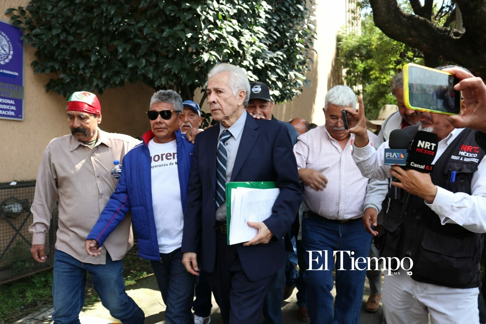 Momentos donde va saliendo el nuevo dueño de AHMSA