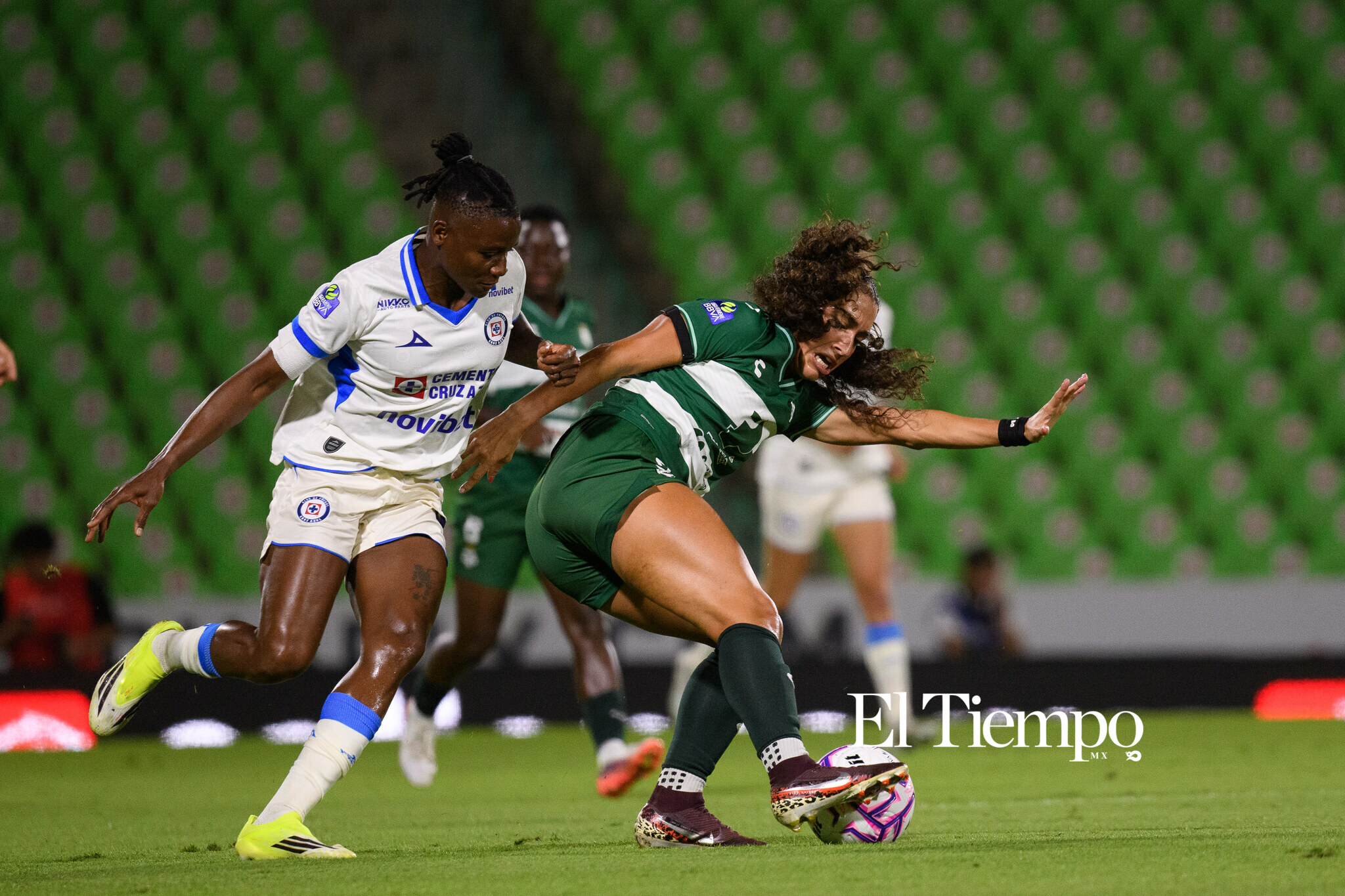 Santos Laguna vs Cruz Azul | Liga MX Femenil — Jornada 8

#LigaMXFemenil #Jornada8 #SantosFemenil #SantosLaguna #CruzAzulFemenil #CruzAzul #FutbolFemenil #FutbolFemenino #Soccer #Jugadoras #NikonMX #Torreon #FutbolMexicano #FotografiaDeportiva #WomenInSoccer
