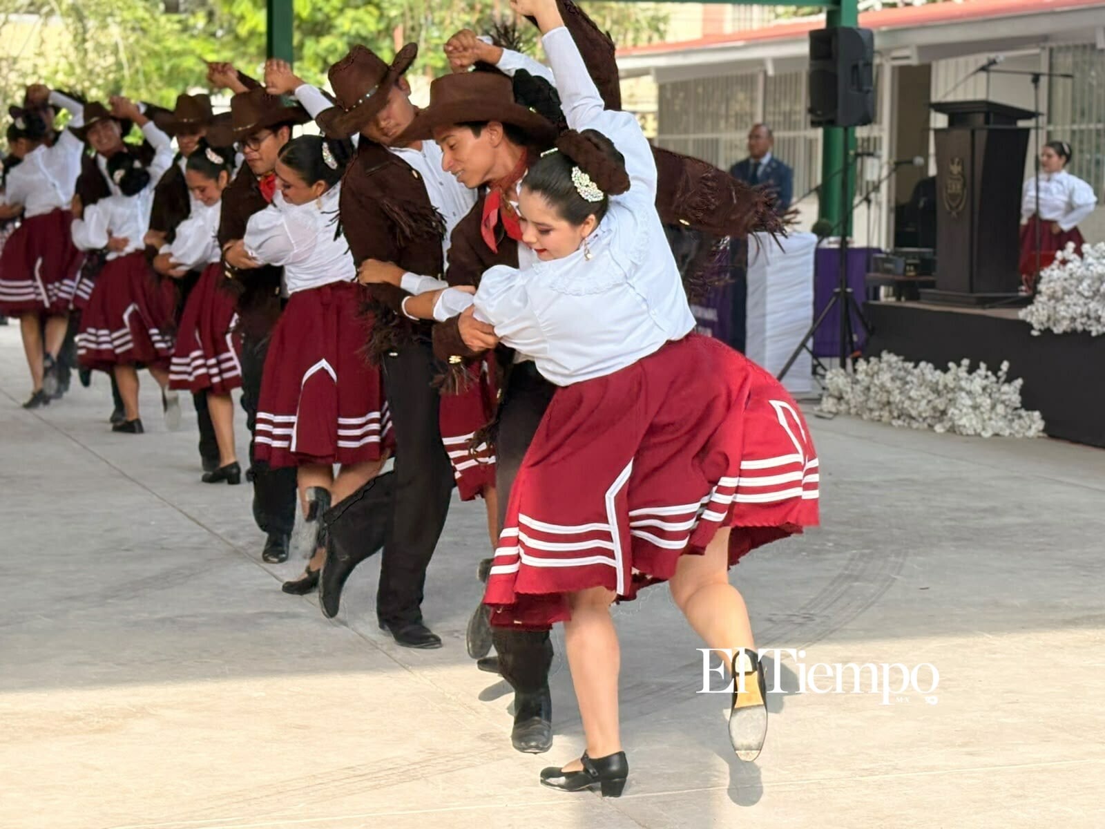 Normal de Monclova celebra ocho años con 428 alumnos