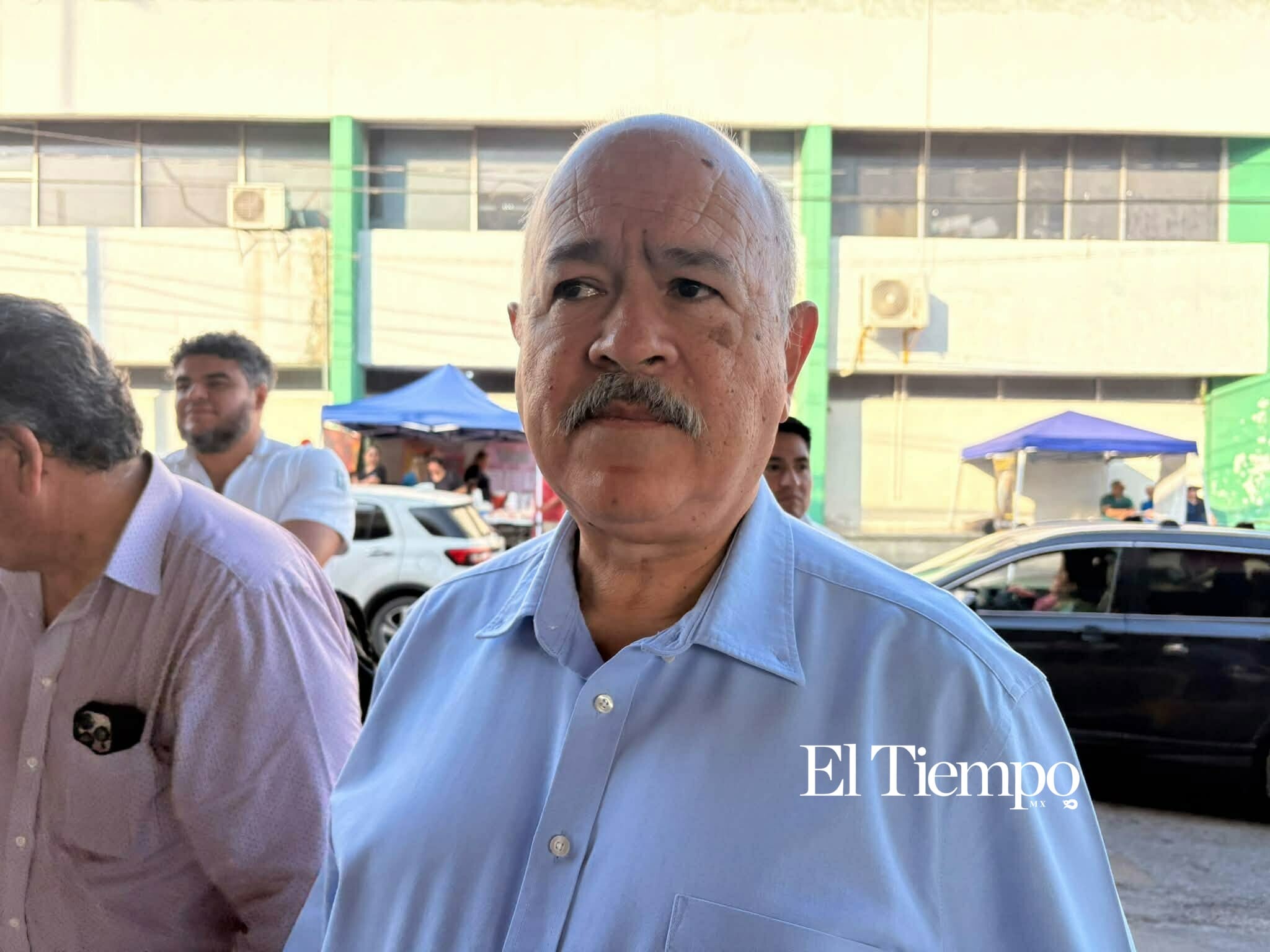Manifestacion de trabajadores del IMSS de la clínica 7 en Monclova