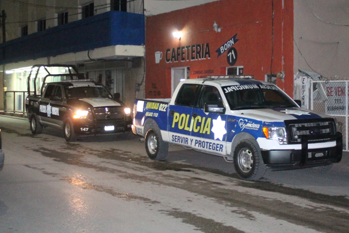 Intentan robar en varios locales