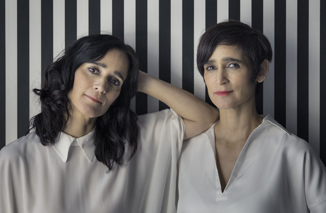 Julieta Venegas y su hermana gemela inspiran memes