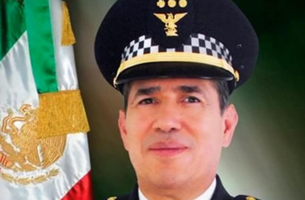 Comandante de la Guardia Nacional da negativo a segunda prueba de COVID-19: Luis Rodríguez Bucio había acompañado al presidente López Obrador en su gira a Nuevo León