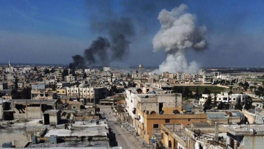 Advierte Siria a EU que bombardeo traerá 'consecuencias': Condena el hecho y señala que incrementará la tensión en la región