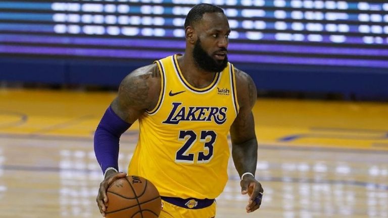 LeBron y Lakers hasta el final