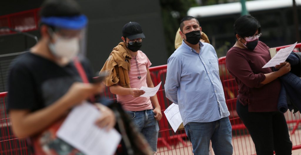 COVID-19: 236 mil 015 las defunciones por coronavirus en México