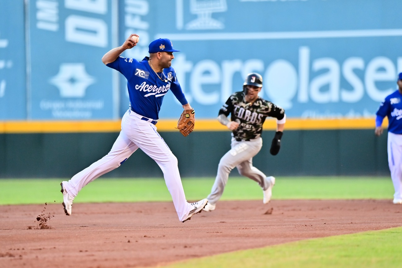 Los Toros de Tijuana hieren de muerte a los Acereros de Monclova