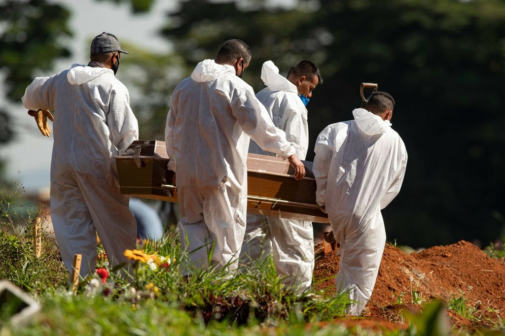 COVID-19: 292 mil 372 las defunciones por coronavirus en México
