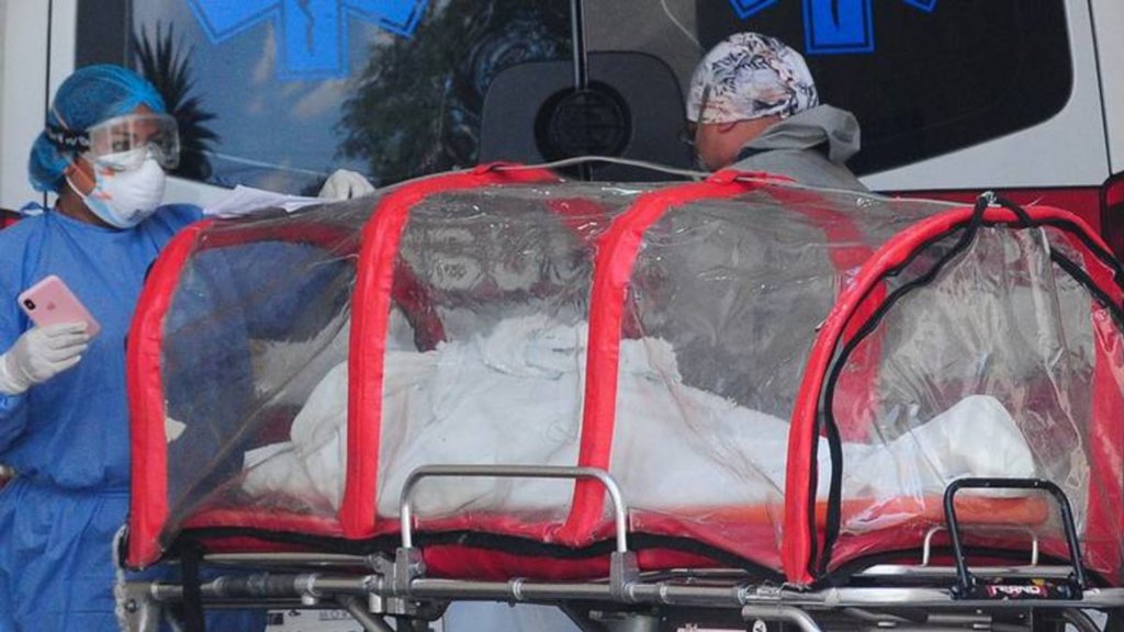 COVID-19: 293 mil 897 las defunciones por coronavirus en México