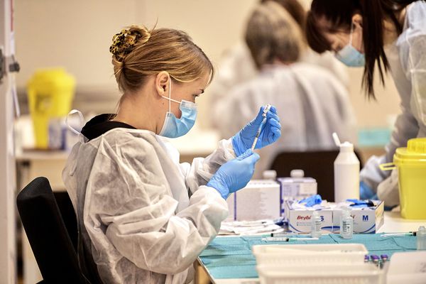 Dinamarca reabre vida cultural pese a cifras récord de contagio por Ómicron