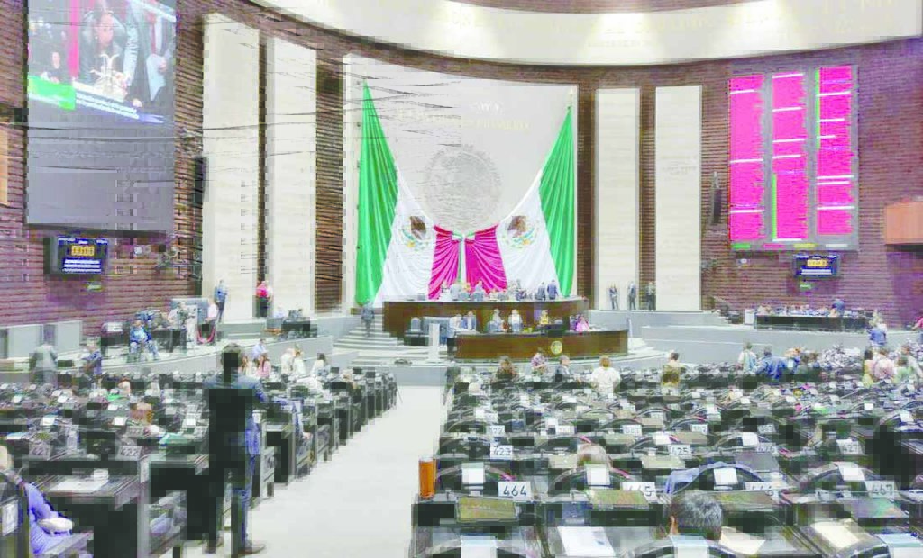 Los Diputados de Morena aprueban extinguir Insabi