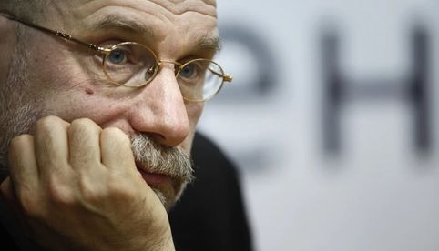 Corte rusa ordena detención del novelista Boris Akunin por su apoyo a Ucrania
