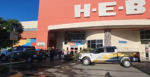 Detienen a sujeto que buscaba robar a clientes de HEB