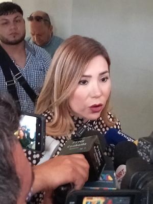Acusan a Tania Flores de corrupción y abuso