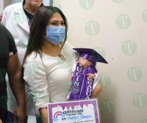 Milagro: Berenice nació pesando 600 gramos y hoy es dada de alta