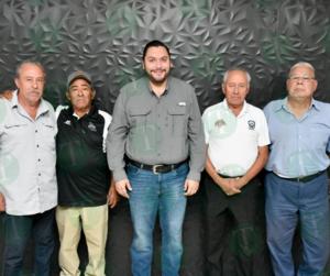 Carlos Villarreal se reúne con Directivos de Williamsport