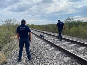 Sueño americano termina en tragedia: hombre muere arrollado por tren en Sabinas