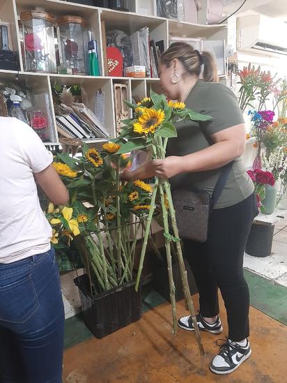 Derrama de 40 mdp estiman por Día de Muertos en comercios locales