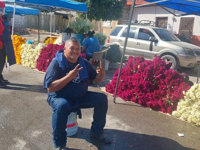 'Con estas flores hasta morir se antoja', Saúl Juárez 