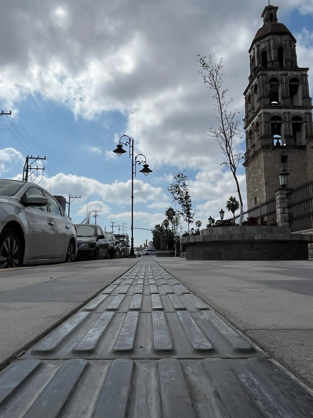 Centro Histórico: Un Centro Histórico es el núcleo cultural, social y arquitectónico de una ciudad.