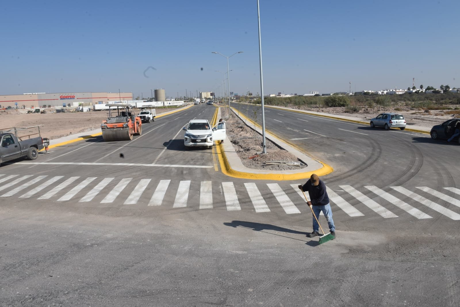 Costco: Se invita a los automovilistas a conducir con precaución y respetar las indicaciones del personal de Vialidad.