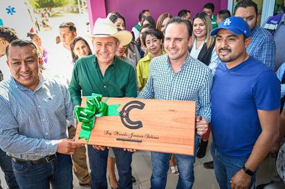 Destaca Hugo Lozano apoyo de Manolo Jiménez con grupos vulnerables 