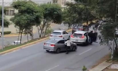 Secuestran a conductor en Monterrey y rescatan a 4 personas en García, NL