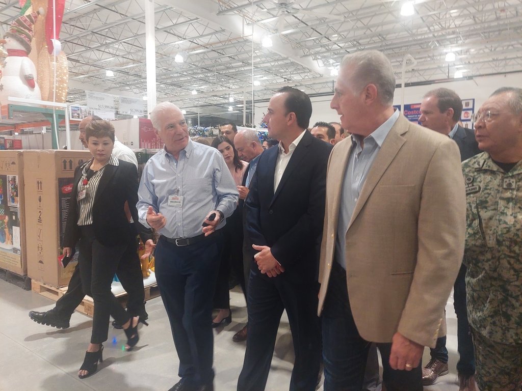 Costco: Los fanáticos de Costco esperan con ansias la apertura de la tienda. 
