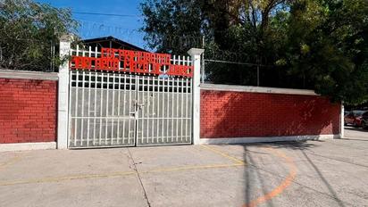 Dejan en libertad a menor que amenazó a compañeros con arma blanca en primaria de Torreón