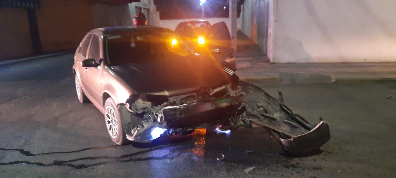 Policiaca : Joven omite alto y provoca choque en la Zona Centro.
