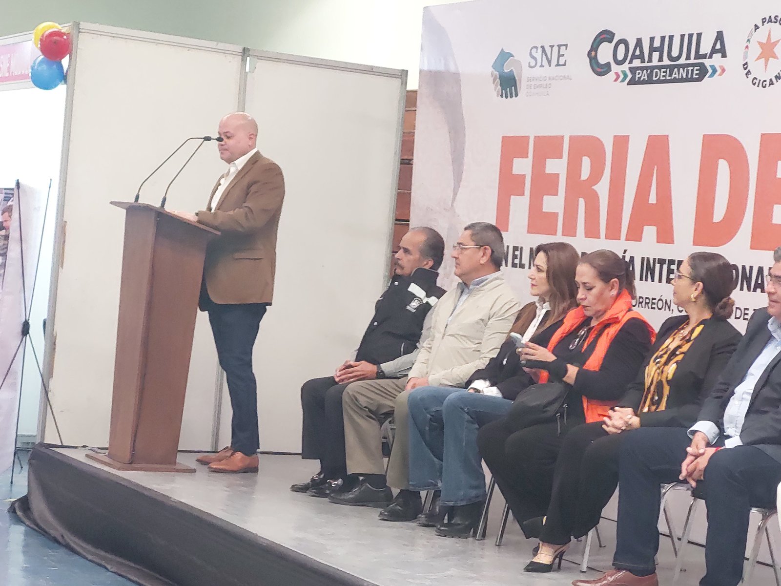 Día Internacional de la no Violencia contra la Mujer: De las 249,990 mujeres activas en La Laguna, el 65% está empleada en el sector formal.
