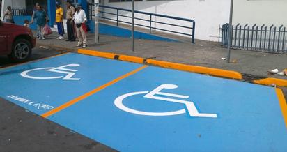 CRI realiza trámite para placas con discapacidad