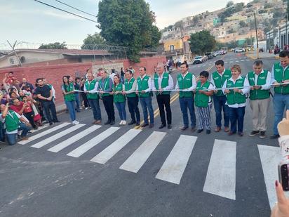 Manolo Jiménez entrega programa de pavimentación y recarpeteo en Torreón 