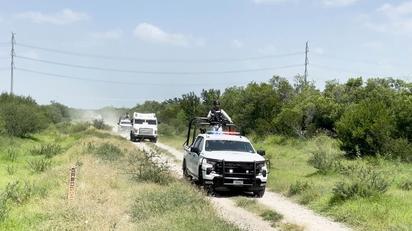 Asaltan y quitan autos a 3 familias en autopista a Reynosa