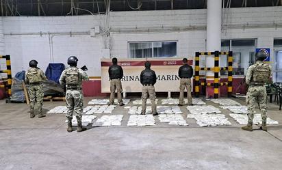 Fuerzas Armadas aseguran 290 kilos de metanfetamina en Recinto Portuario de Veracruz