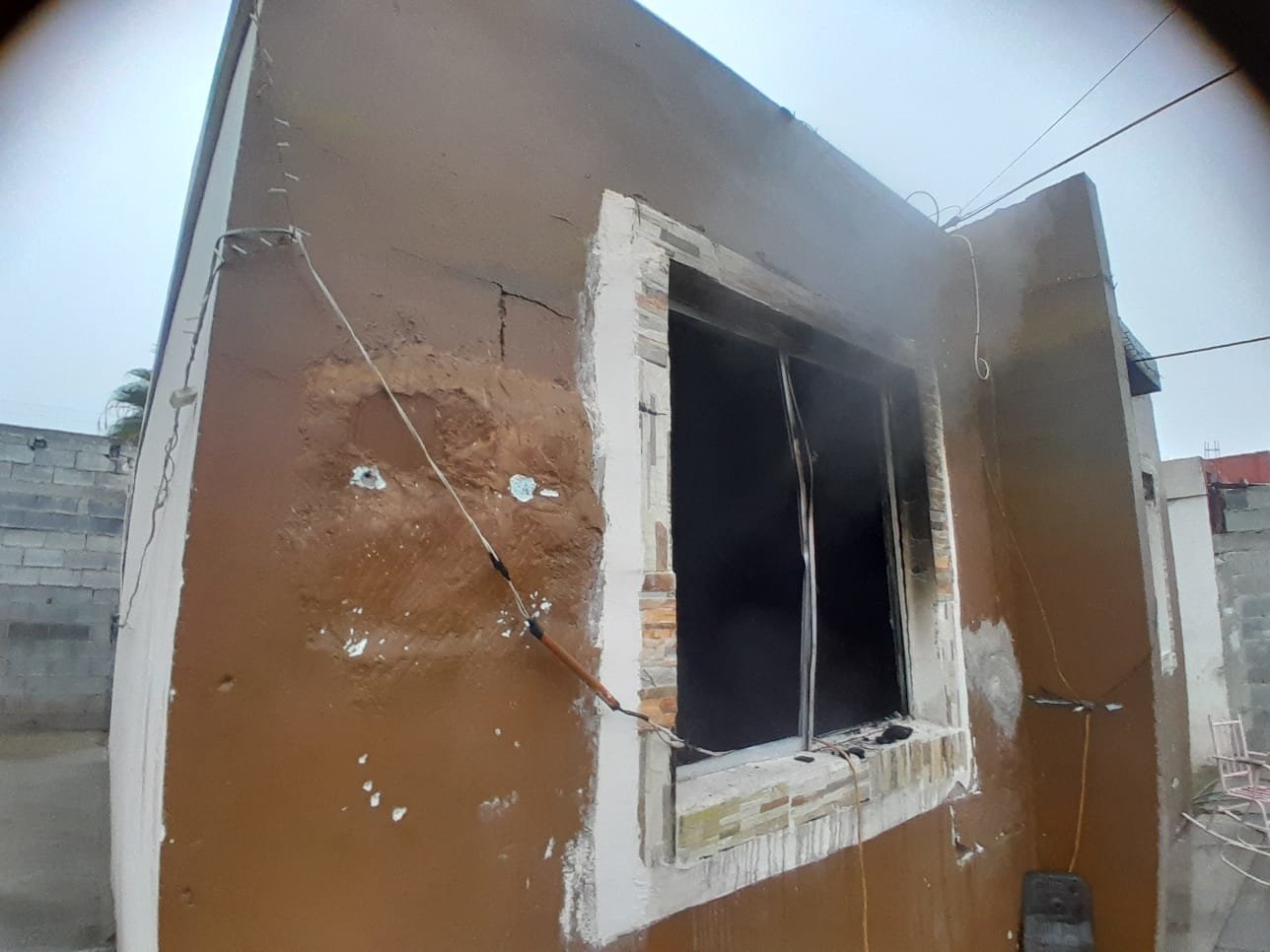 incendio : Los bomberos controlaron el fuego a tiempo, evitando daños mayores y afectaciones a casas cercanas.