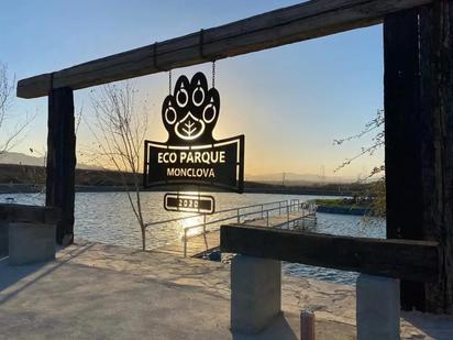 Ecoparque Monclova realiza una campaña para intercambiar abrigos por árboles