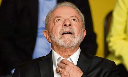 Lula dice que está 'firme y fuerte' tras cirugía y aparece en video