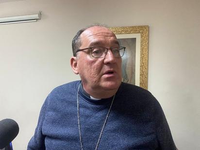 Obispo lamenta extorsiones a migrantes en su paso por Coahuila 