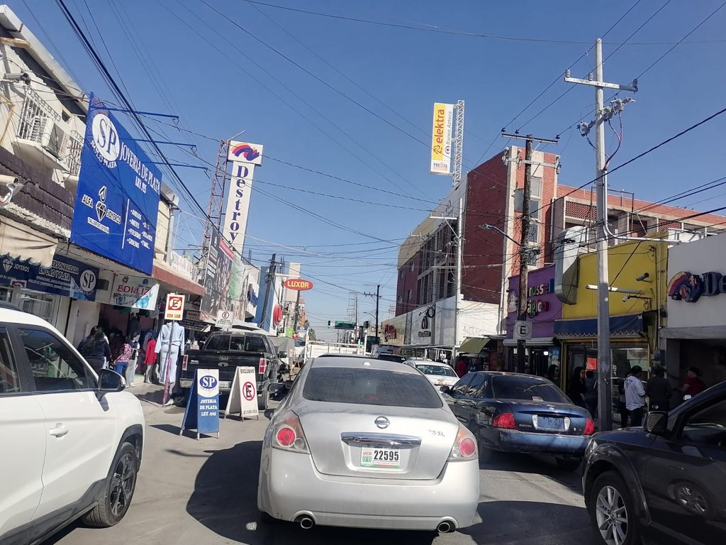 ventas : Paisanos y visitantes impulsan la economía.