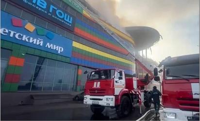 Explosión en centro comercial ruso deja un muerto