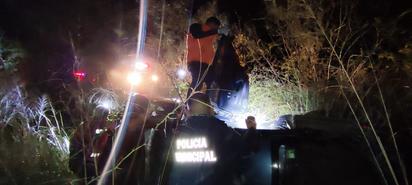 Tres lesionados en volcadura sobre la carretera 30 de Nadadores
