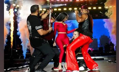 Critican a integrante de Aventura por morder y hacer tocamientos indebidos a Yailin la Más Viral